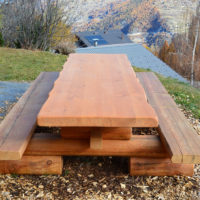 Table robuste